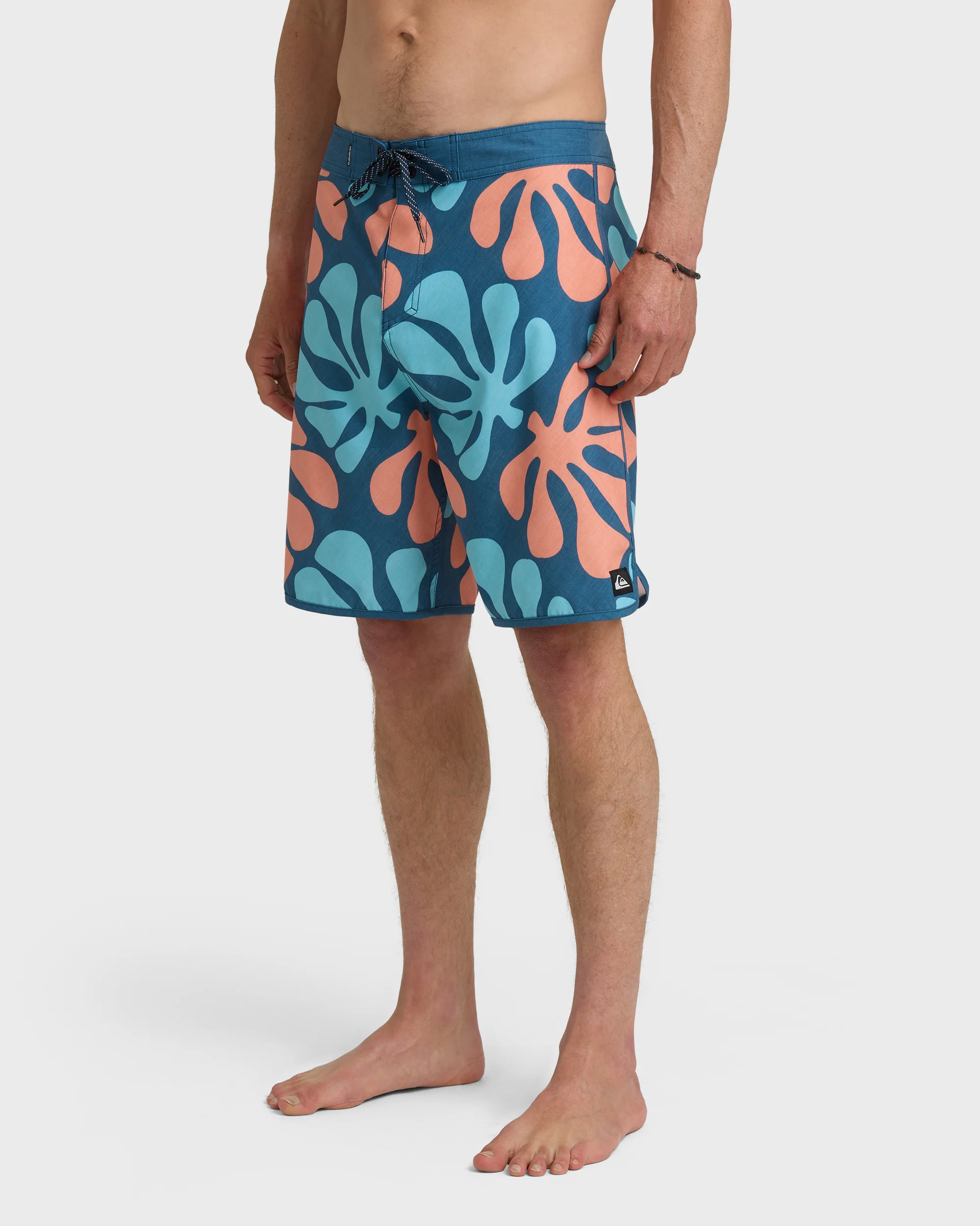 SurfSilk Sol Tiles Scallop 19" Boardshorts - Dark Denim 4 SurfSilk Sol Tiles Scallop 19" Boardshorts - Dark Denim