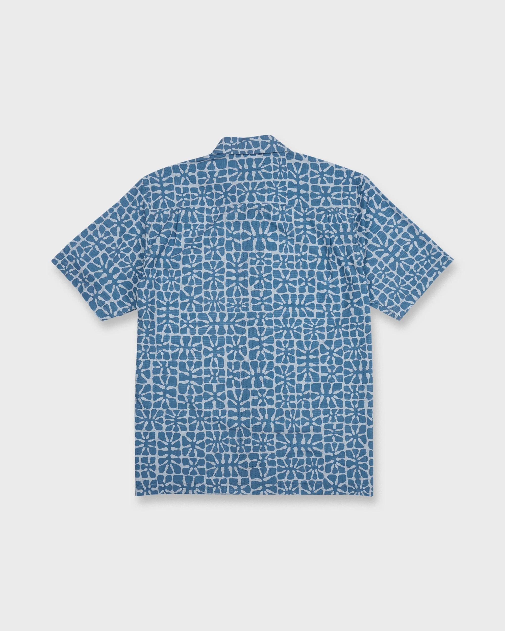 Waterman Coral Sea Performance Short Sleeve Shirt - Skyway 7 Waterman Coral Sea Performance Short Sleeve Shirt - Skyway