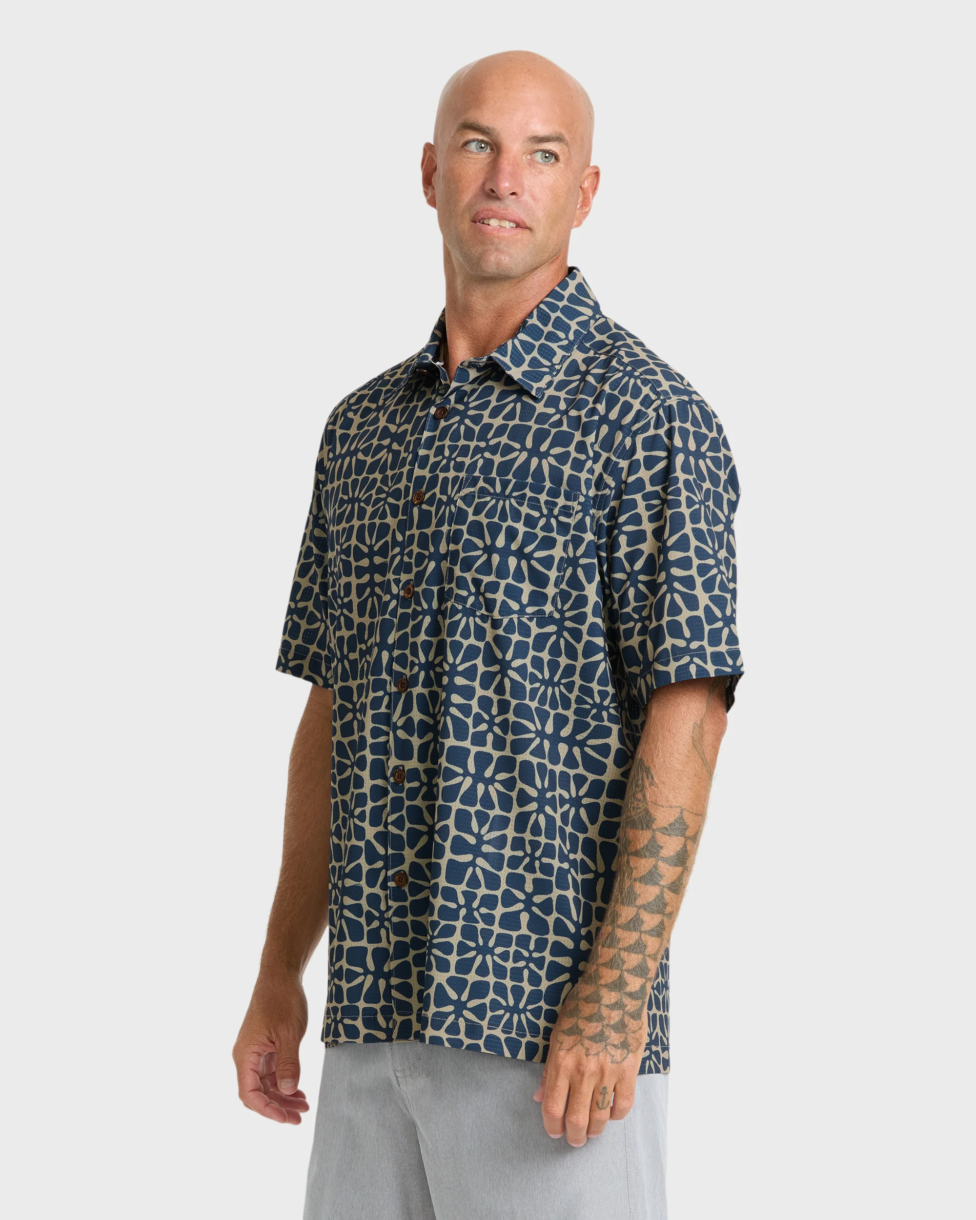 Waterman Coral Sea Performance Short Sleeve Shirt - Dark Denim 4 Waterman Coral Sea Performance Short Sleeve Shirt - Dark Denim
