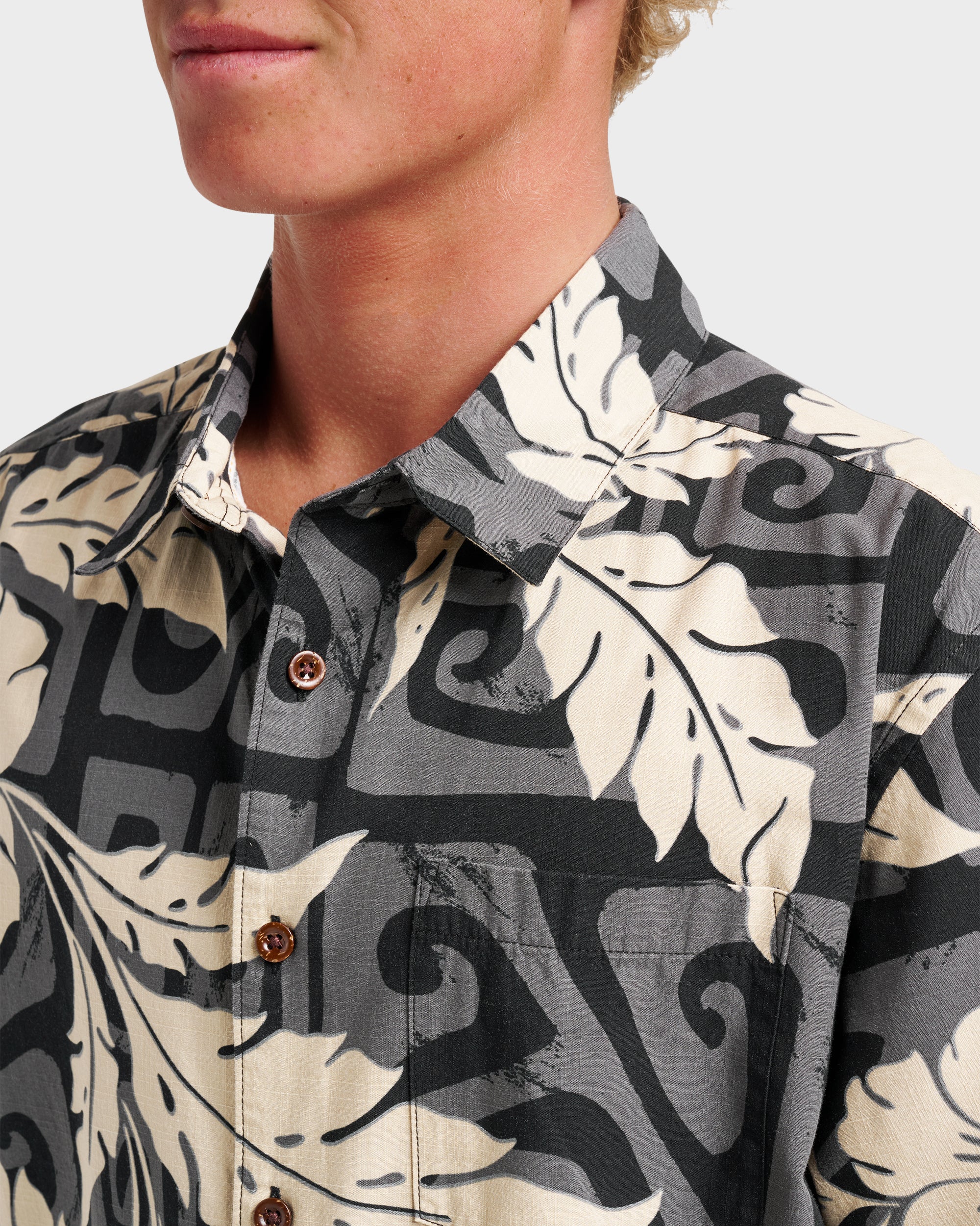 Waterman Beach Shack Shirt - Black 4 Waterman Beach Shack Shirt - Black