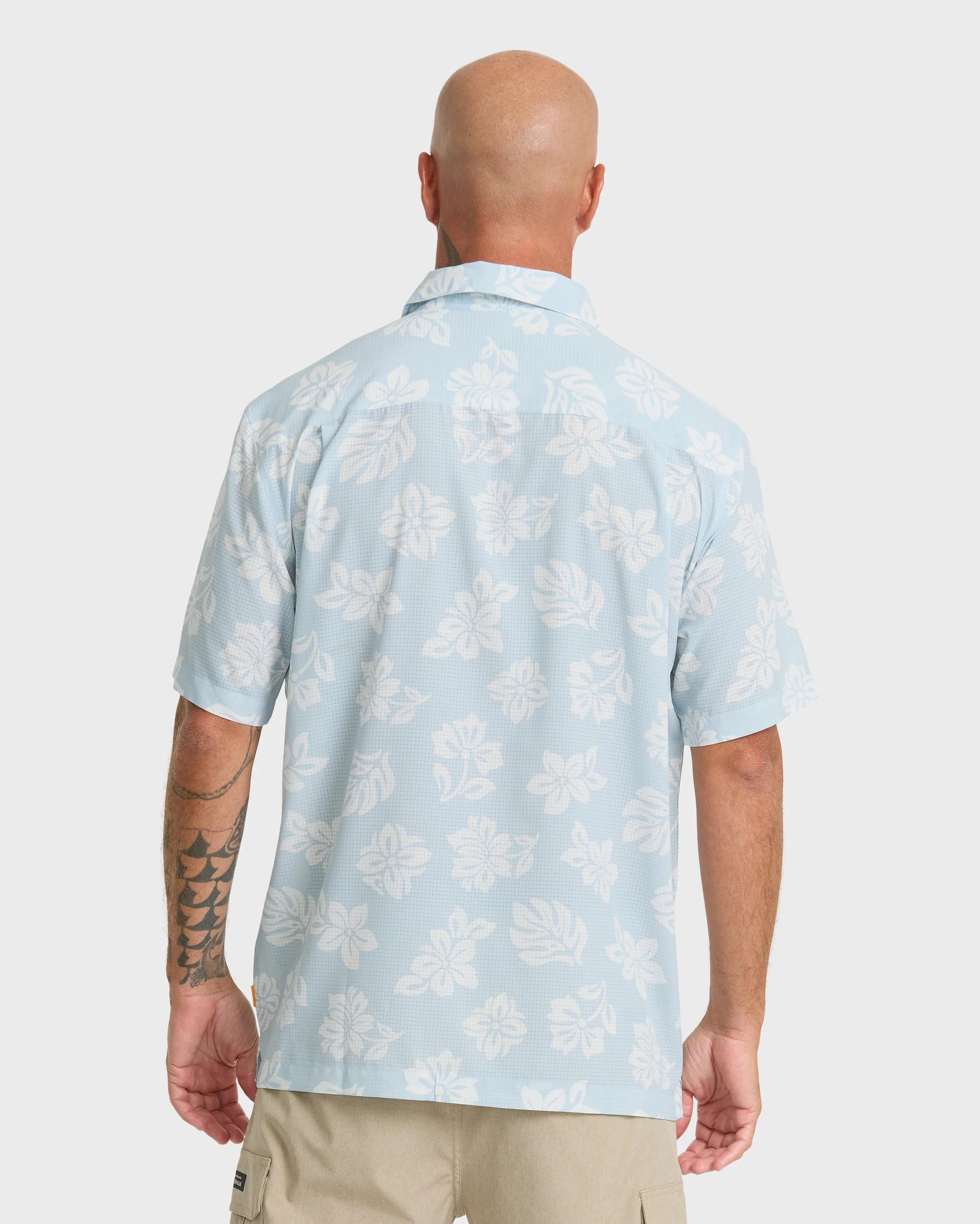 Waterman Performance Pack Short Sleeve Woven Shirt - Skyway 2 Waterman Performance Pack Short Sleeve Woven Shirt - Skyway