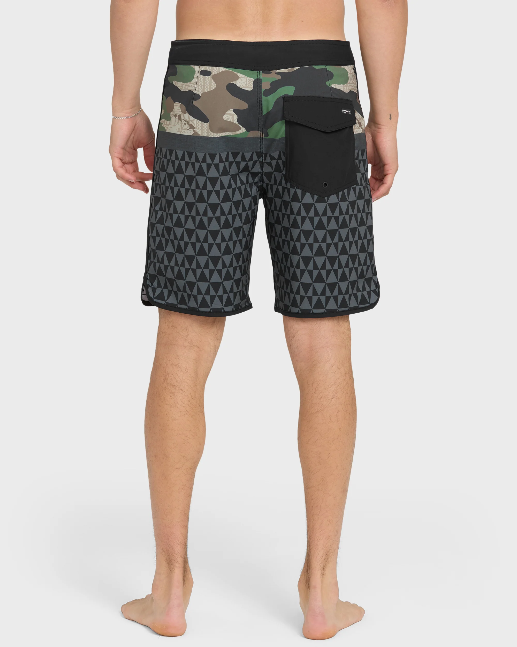 Surfsilk Hawaii Blockchild 19" Boardshorts - Camo 2 Surfsilk Hawaii Blockchild 19" Boardshorts - Camo