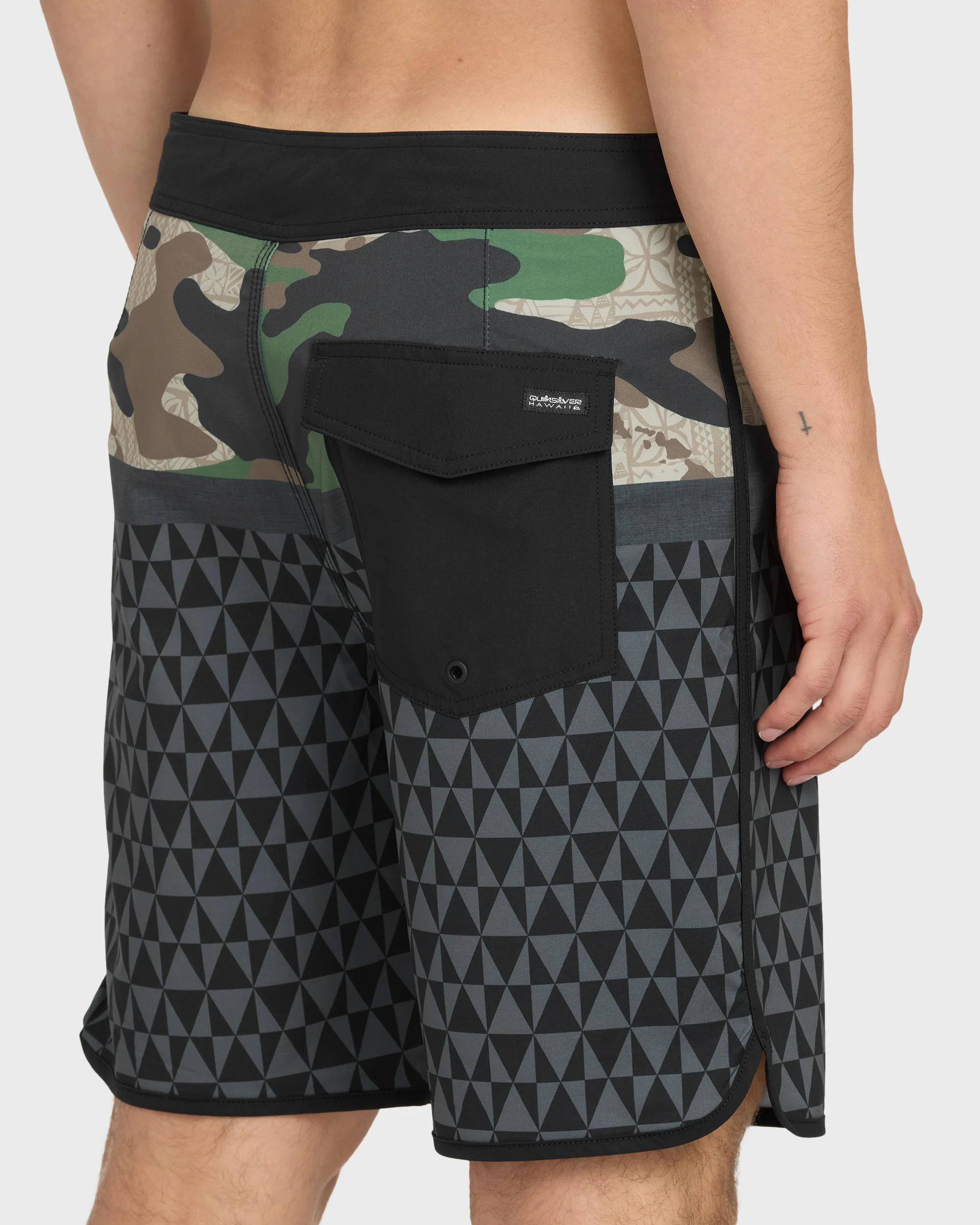 Surfsilk Hawaii Blockchild 19" Boardshorts - Camo 5 Surfsilk Hawaii Blockchild 19" Boardshorts - Camo