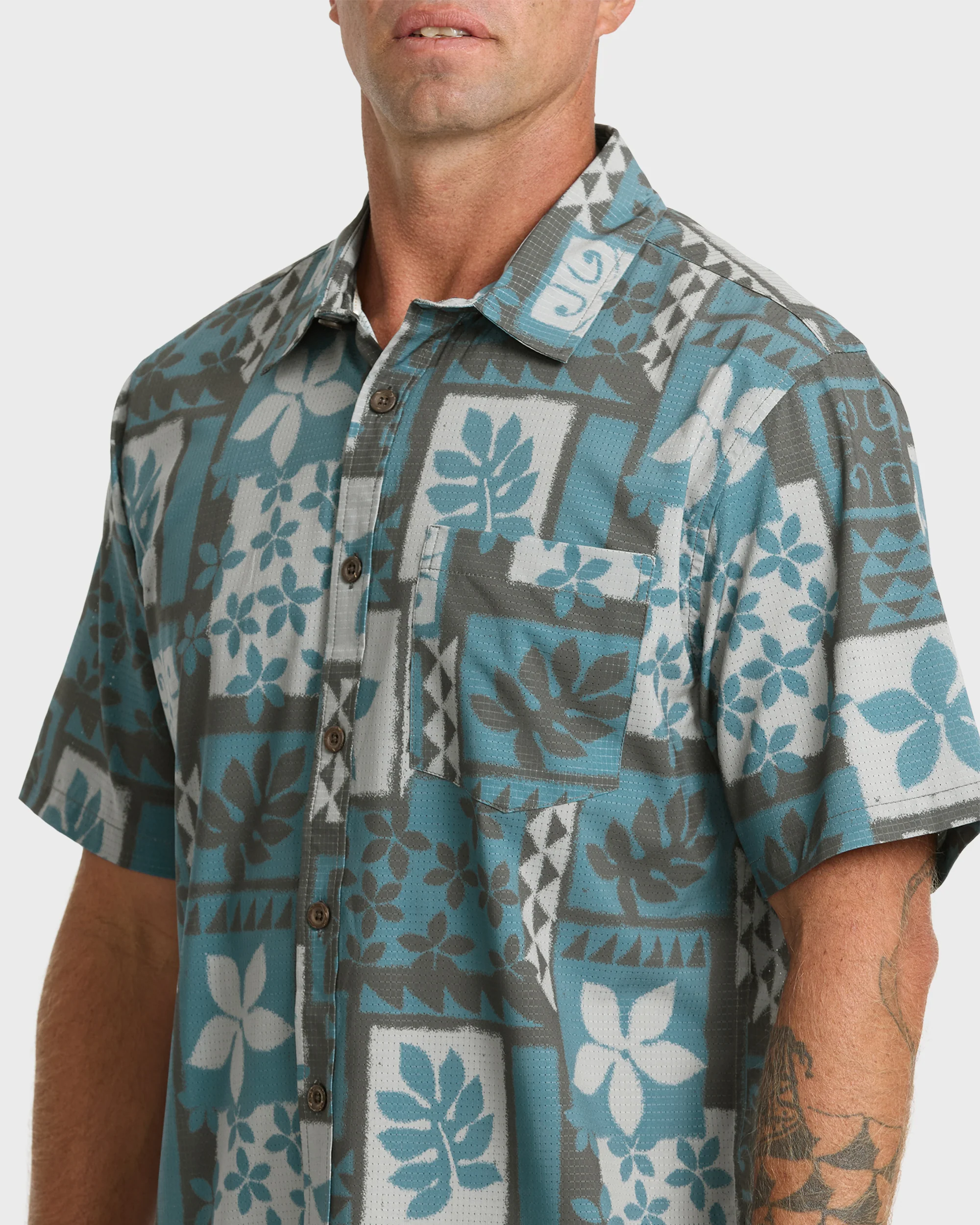 Waterman Sandy Cove Short Sleeve Woven Shirt - Tapestry 3 Waterman Sandy Cove Short Sleeve Woven Shirt - Tapestry