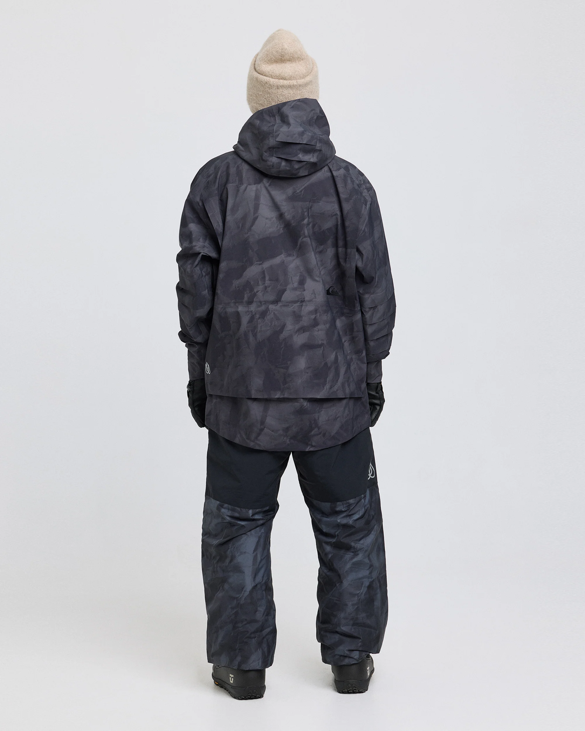 Travis Rice 3L Gore-Tex Pro Snow Jacket - Black Piper 3 Travis Rice 3L Gore-Tex Pro Snow Jacket - Black Piper