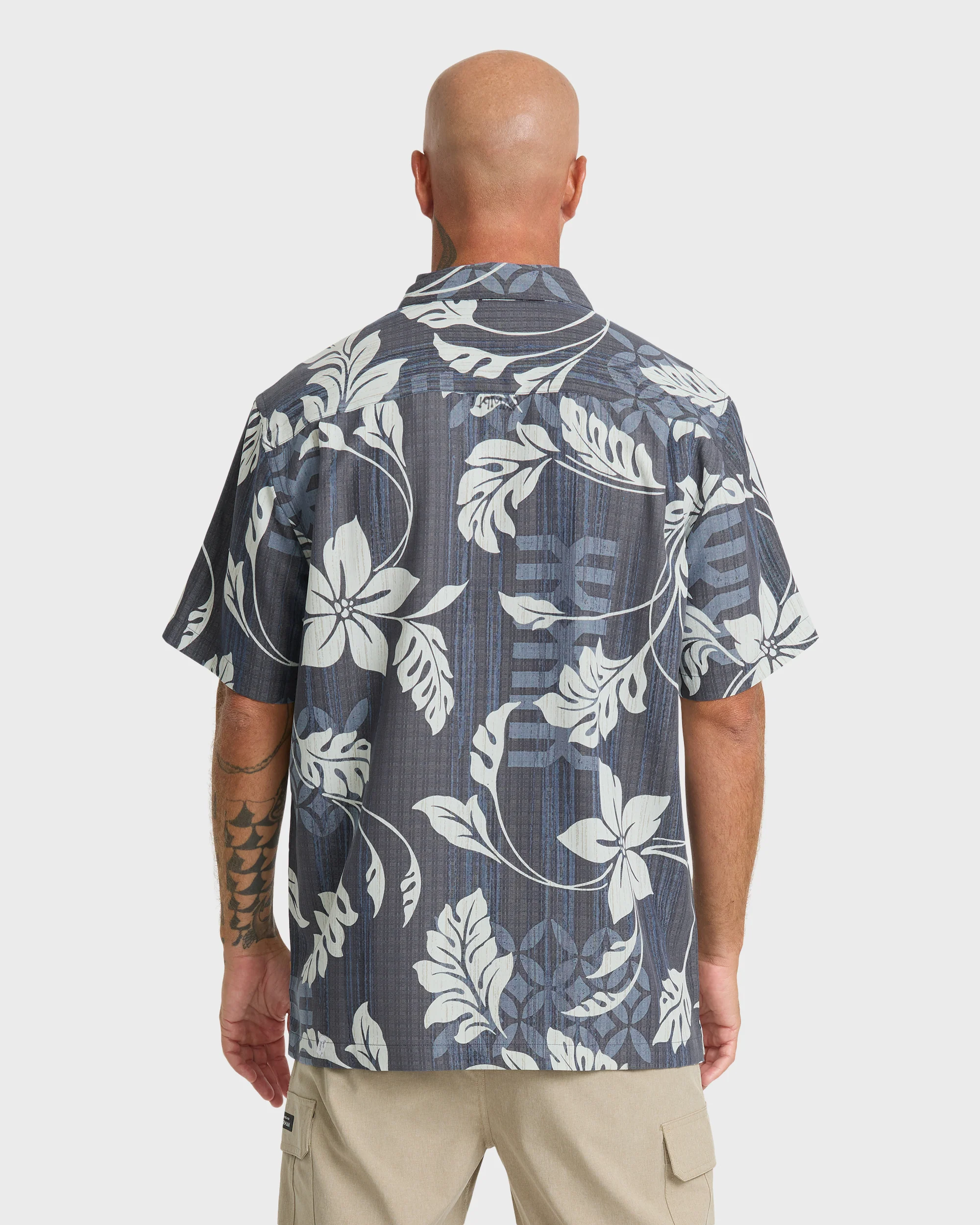 Waterman Tropic Bloom Short Sleeve Woven Shirt - Dark Denim 2 Waterman Tropic Bloom Short Sleeve Woven Shirt - Dark Denim
