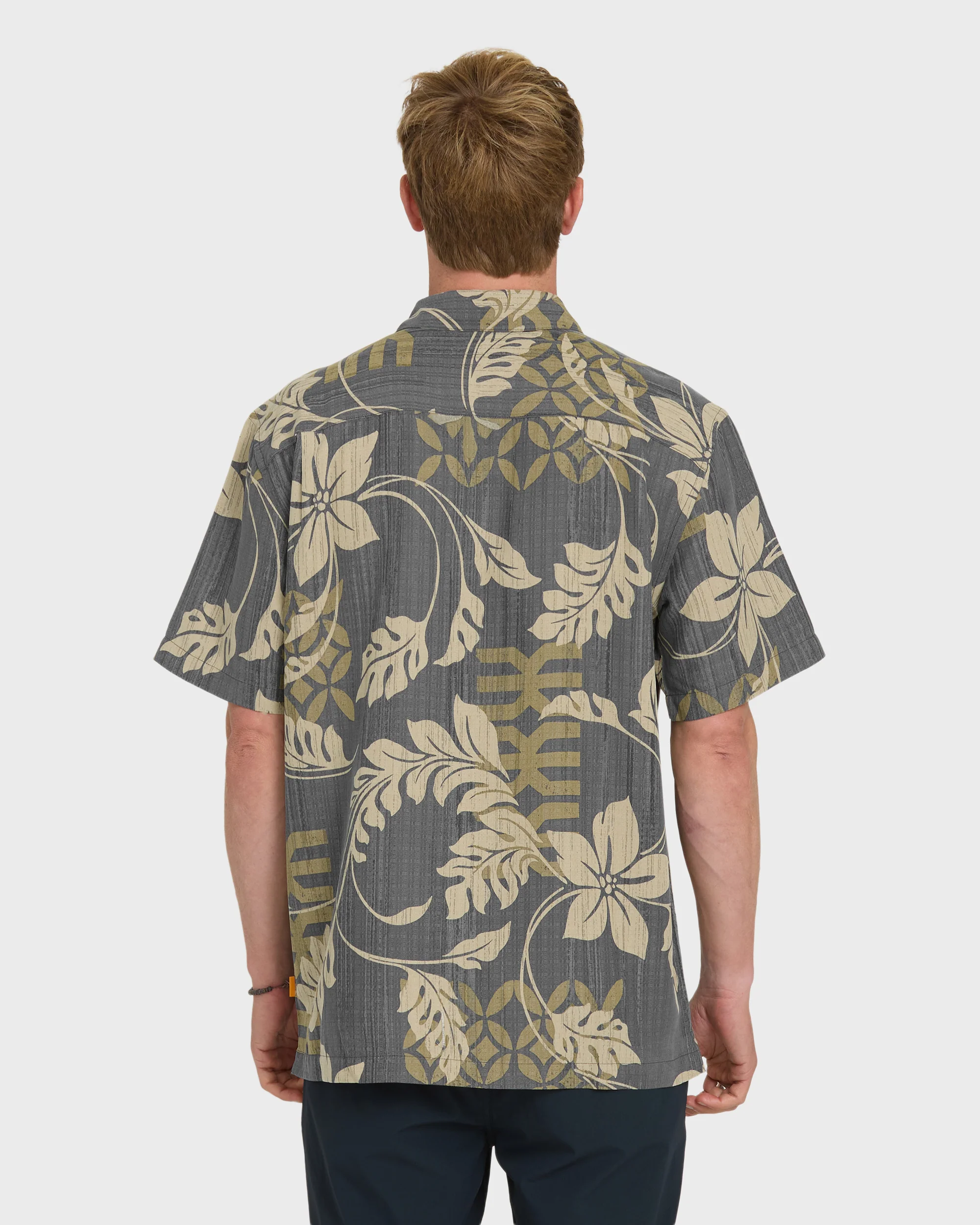Waterman Tropic Bloom Short Sleeve Woven Shirt - Phantom 3 Waterman Tropic Bloom Short Sleeve Woven Shirt - Phantom