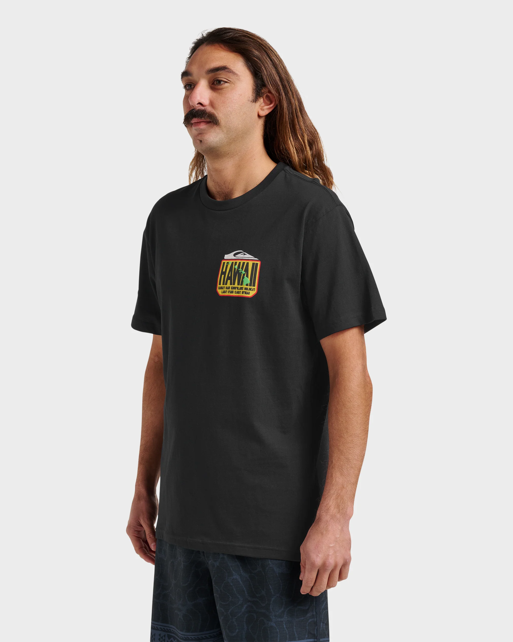 Hi Hawaii Crest Classic T-shirt - Black 3 Hi Hawaii Crest Classic T-shirt - Black